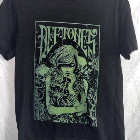Deftones vintage Graphic tee shirt Black. Size large. - Picture 5 of 5